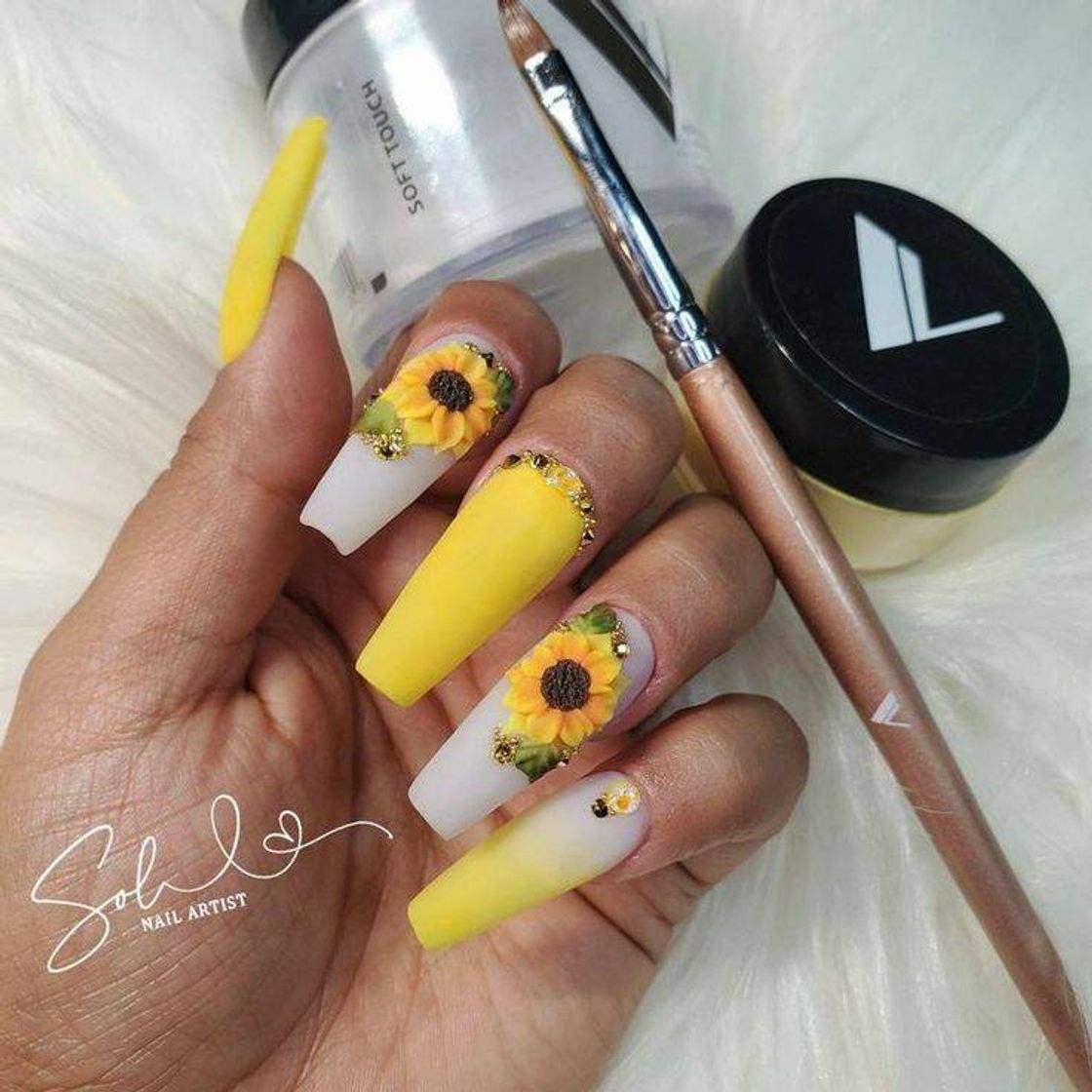 Fashion nails 