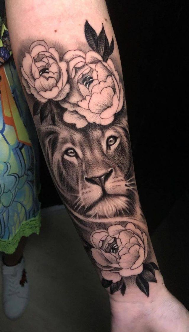 Moda Tatuagem feminina leão 🦁