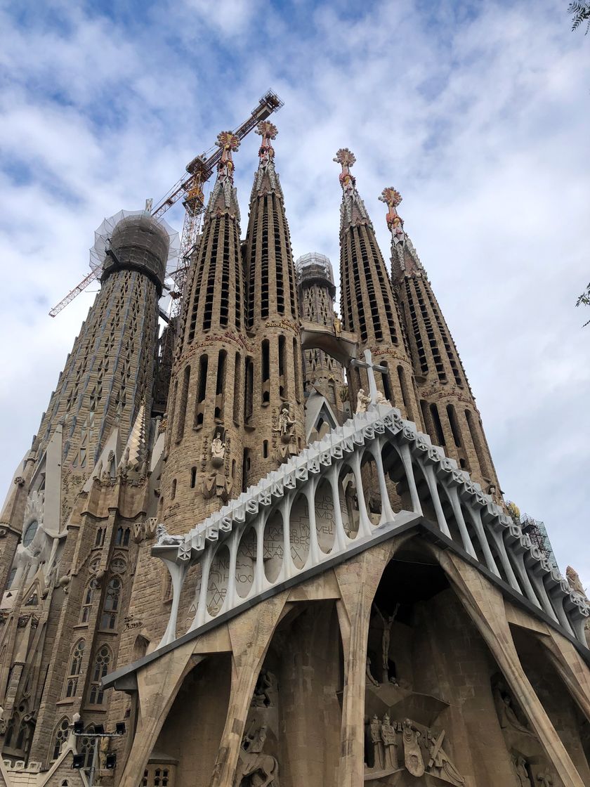 Lugar Basílica Sagrada Familia