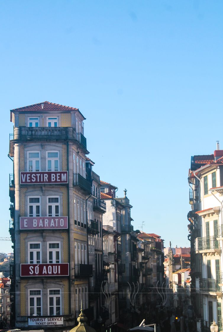 Place Praça de Almeida Garrett