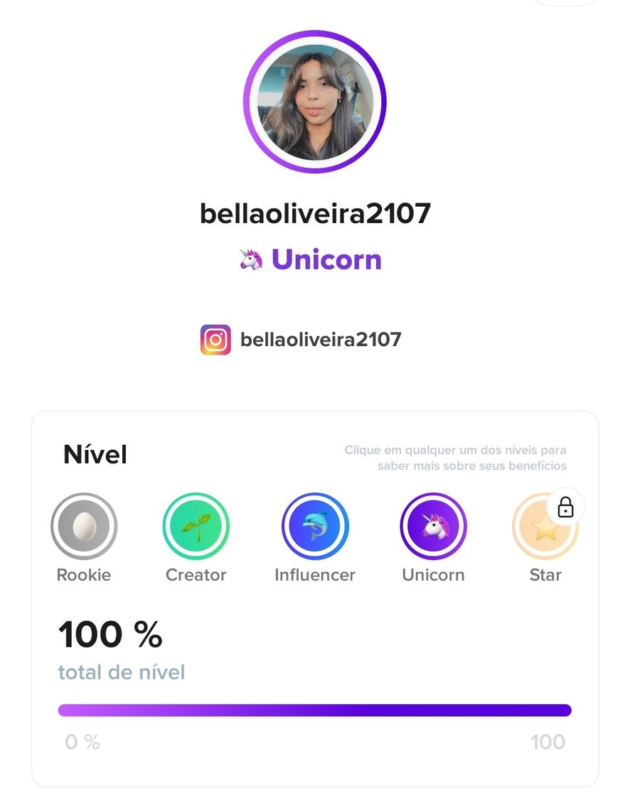 Social @bellaoliveira2107