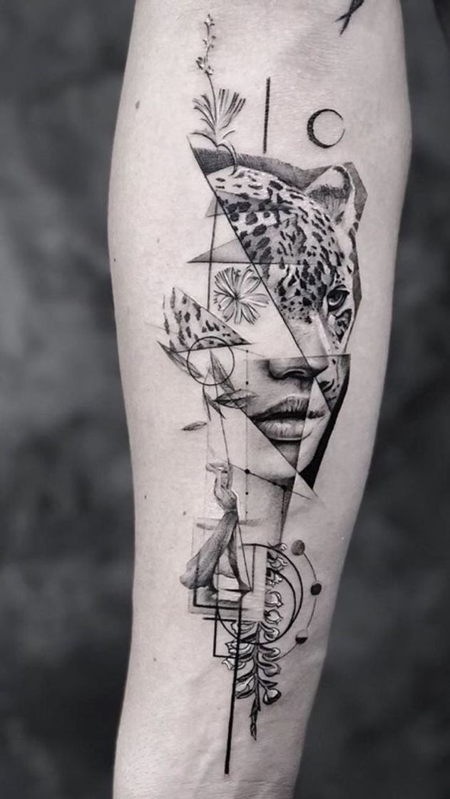 Social Tatuagem mesclada com realismo