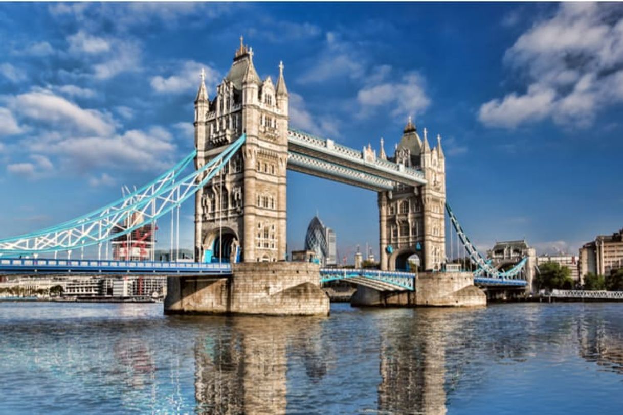 Place Tower Bridge