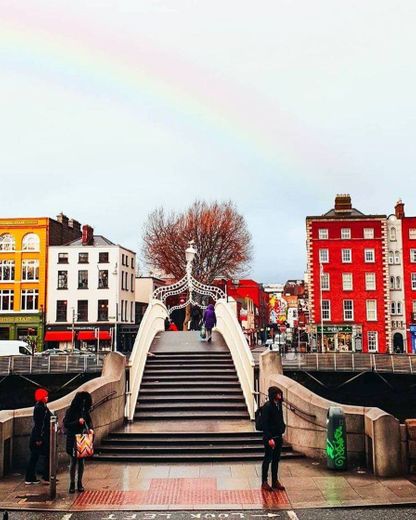 Ponte mais antiga de Dublin. 