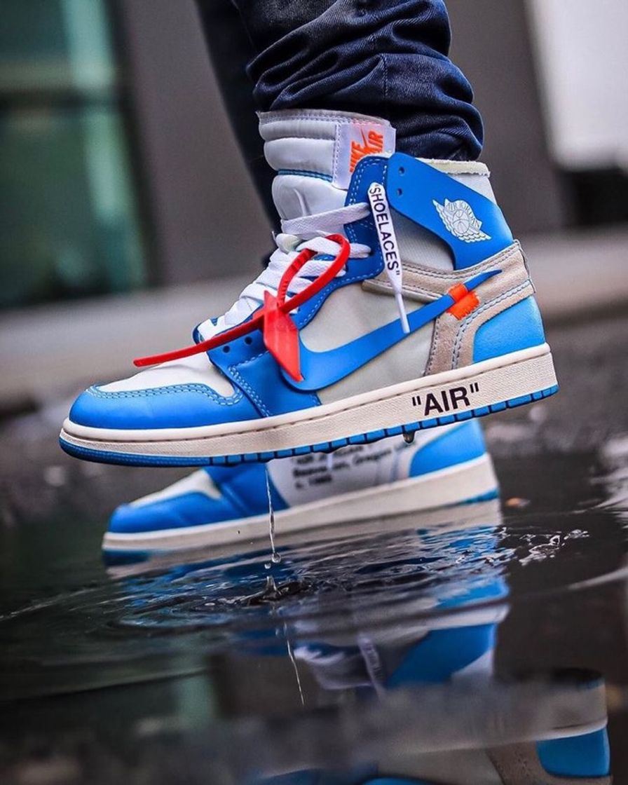 Moda Jordan 1 retro off-white blue 