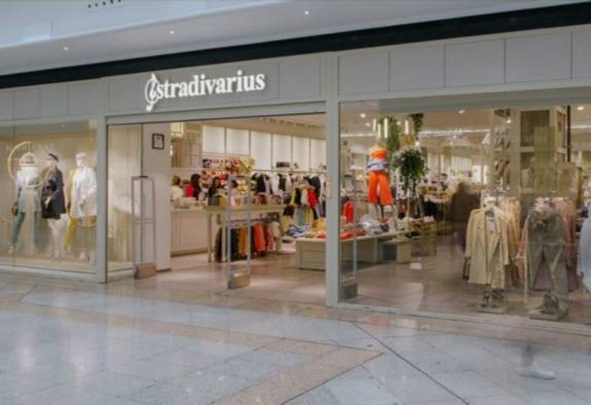 Fashion Stradivarius - World Wide Page