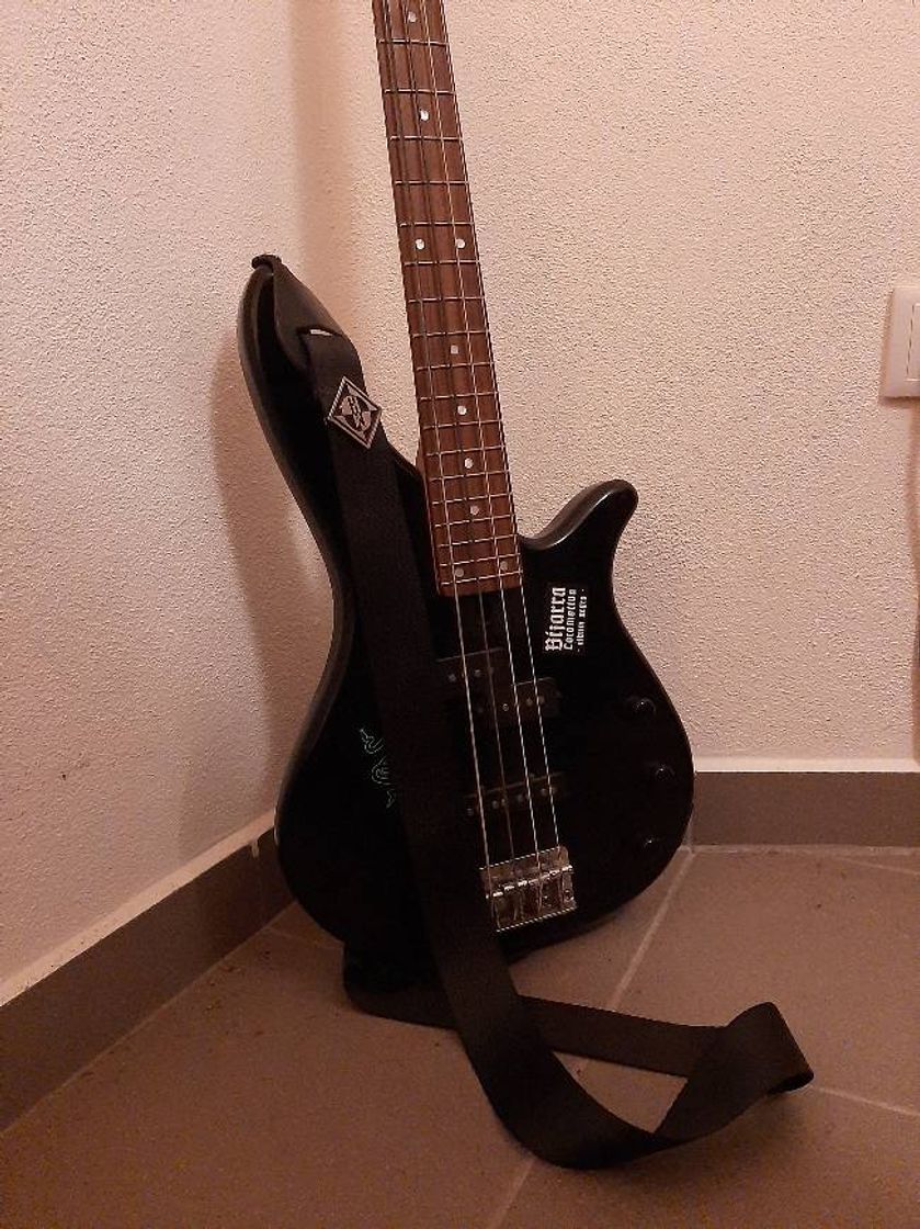 Product Bass guitar