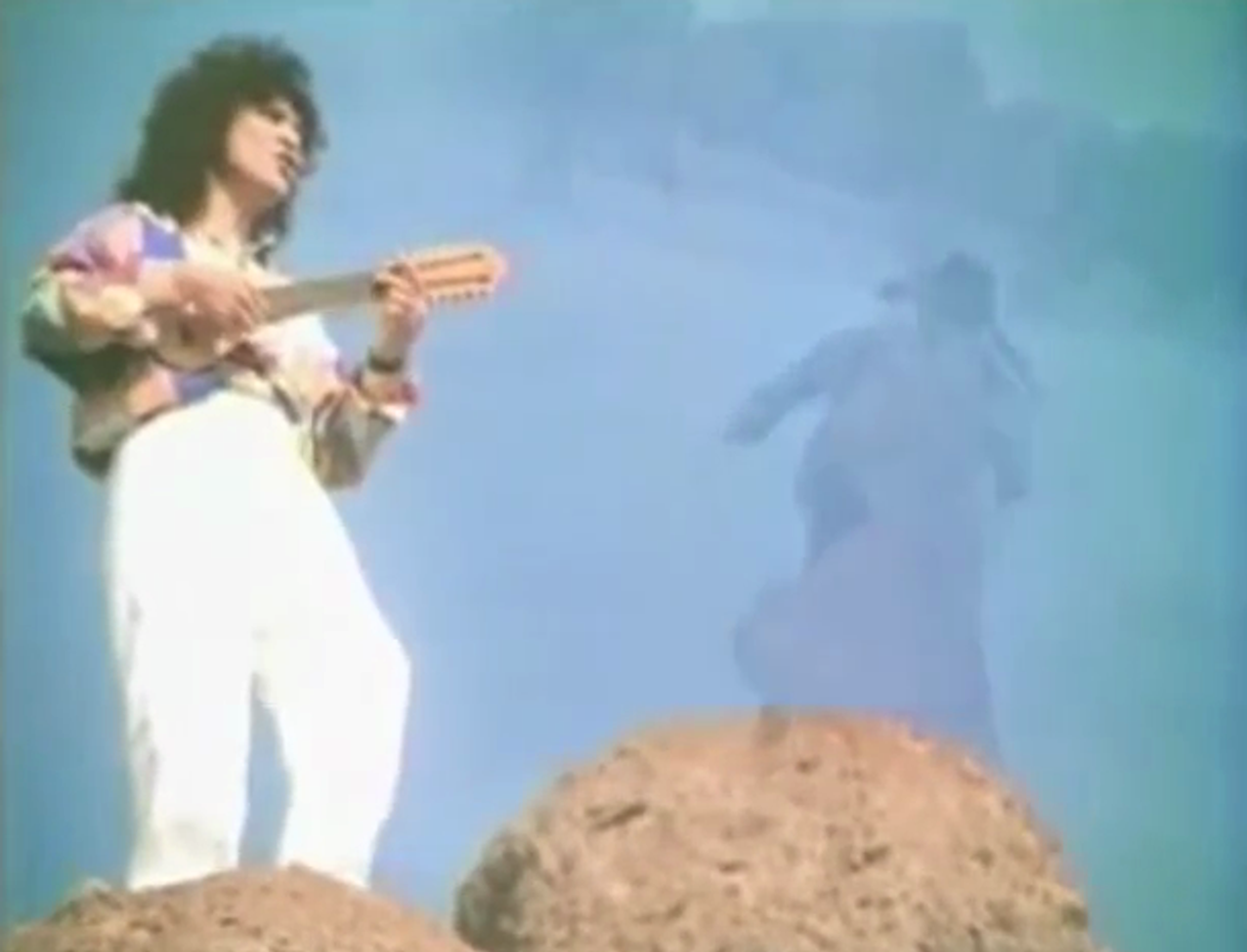 Social Lejos Del Amor
Illapu