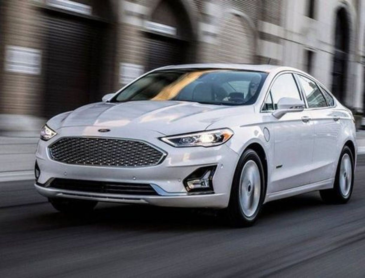 Moda Ford Fusion 2020