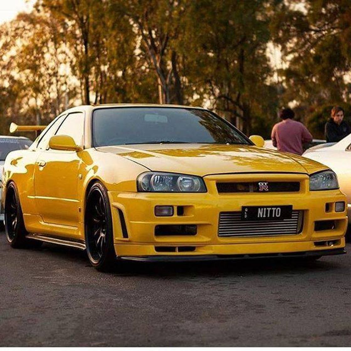 Fashion Nissan Skyline