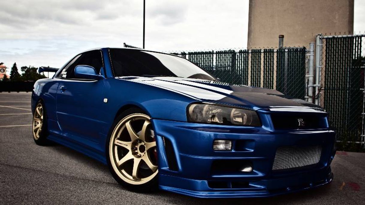 Fashion Nissan Skyline