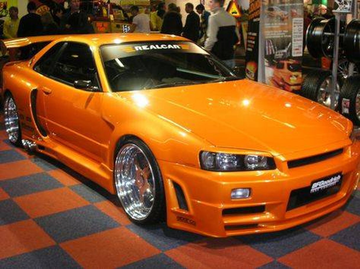 Fashion Nissan Skyline