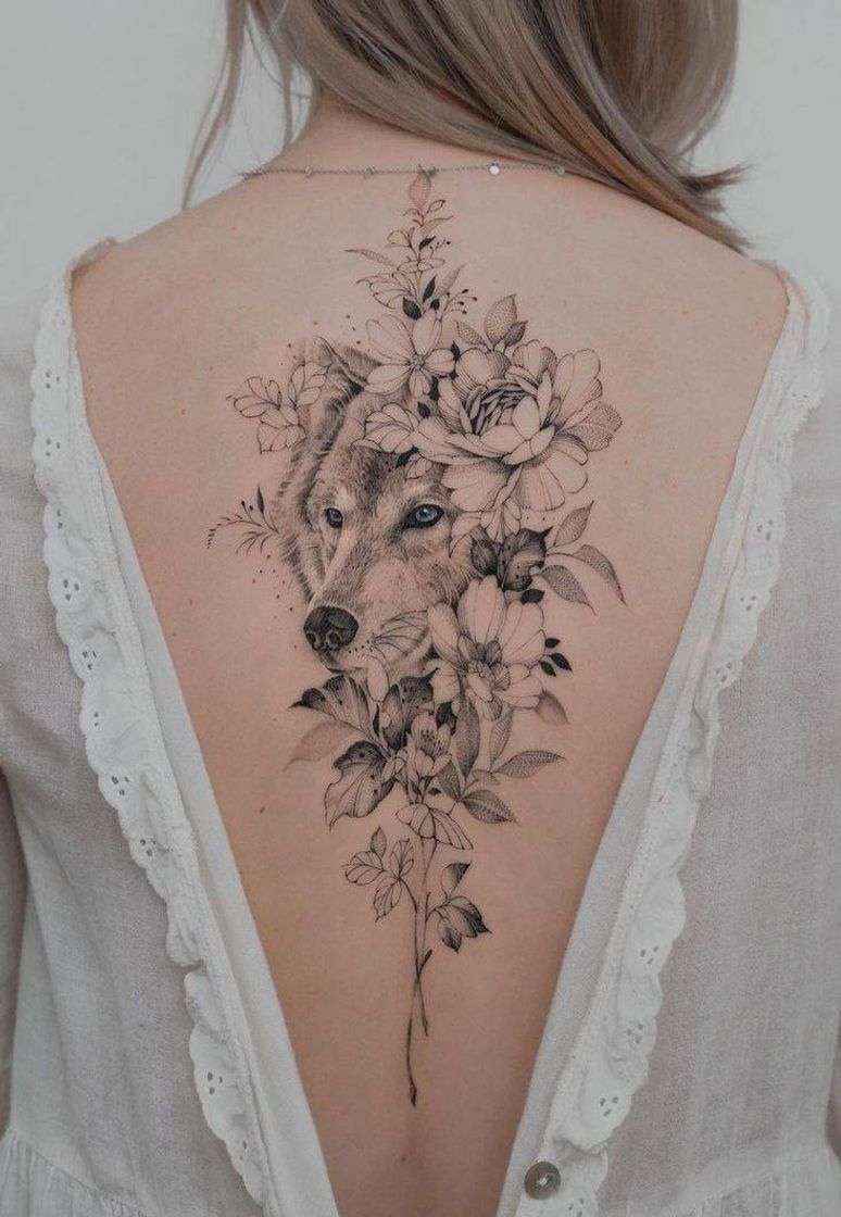 Fashion Tatuagem lobo e flor