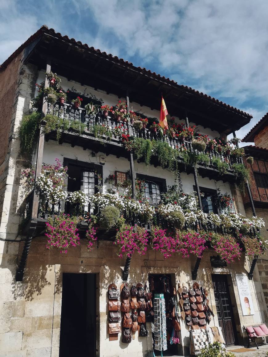 Place Santillana del Mar