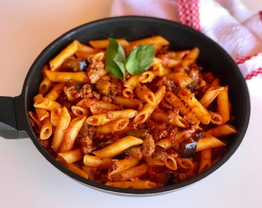 Fashion Macarrones con CARNE PICADA y TOMATE. ¡Una receta muy FÁCIL!