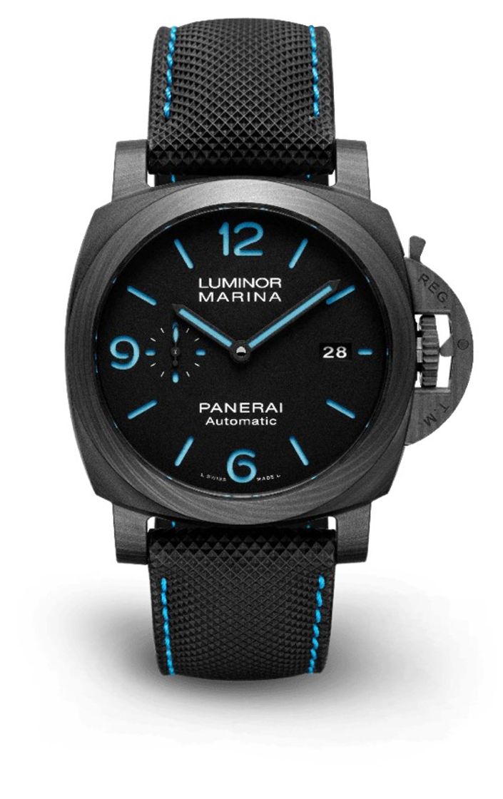 Moda Panerai's Luminor Marina Carbotech 44mm