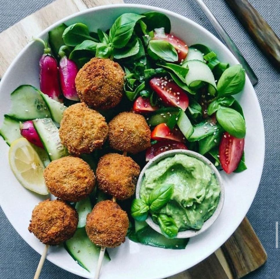 Moda Espetinho de falafel vegano