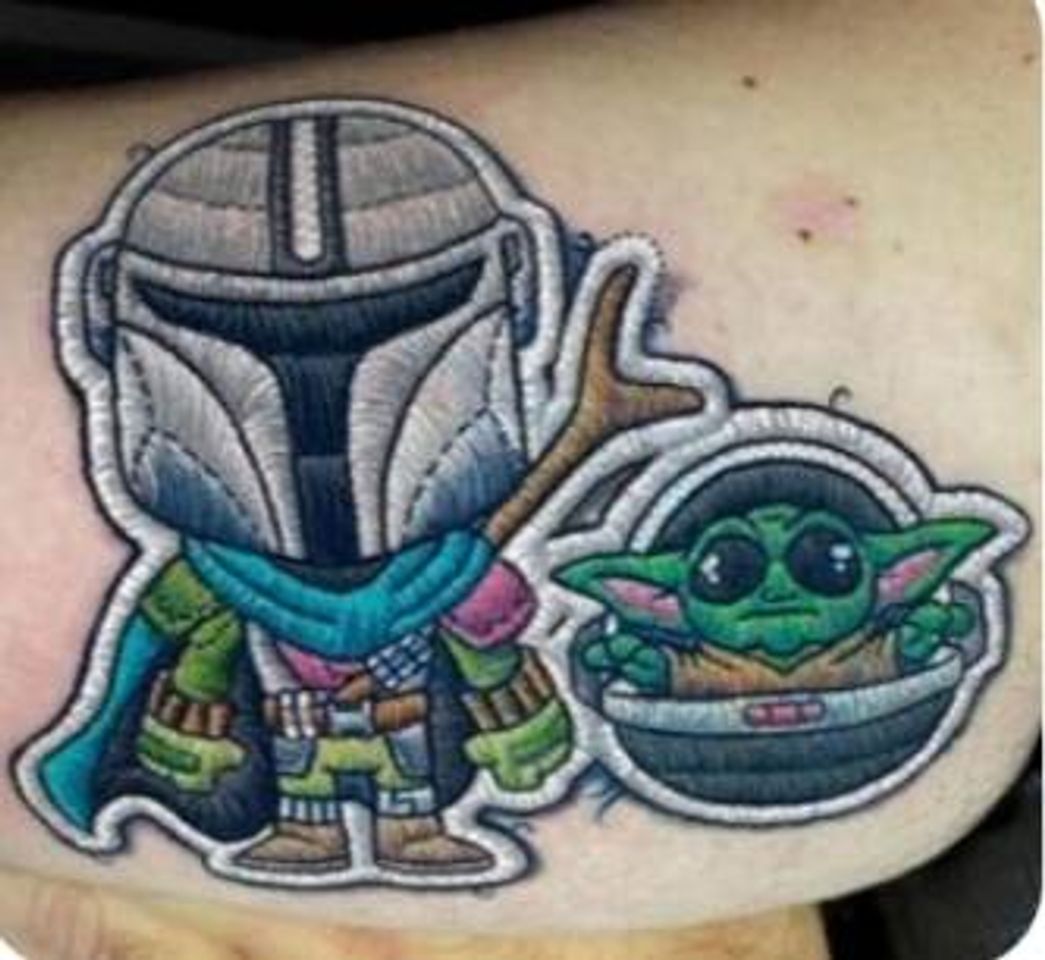 Moda Patch tattoo: tatuagens que parecem bordadas na pele.