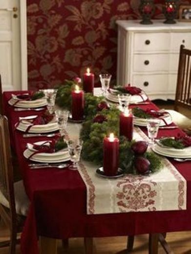 A tua mesa de jantar por Natal que linda né🎅🎄