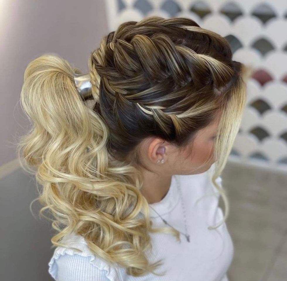 Moda Penteado cabelo loiro 