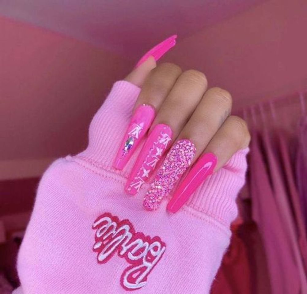 Moda unhas barbie ✨