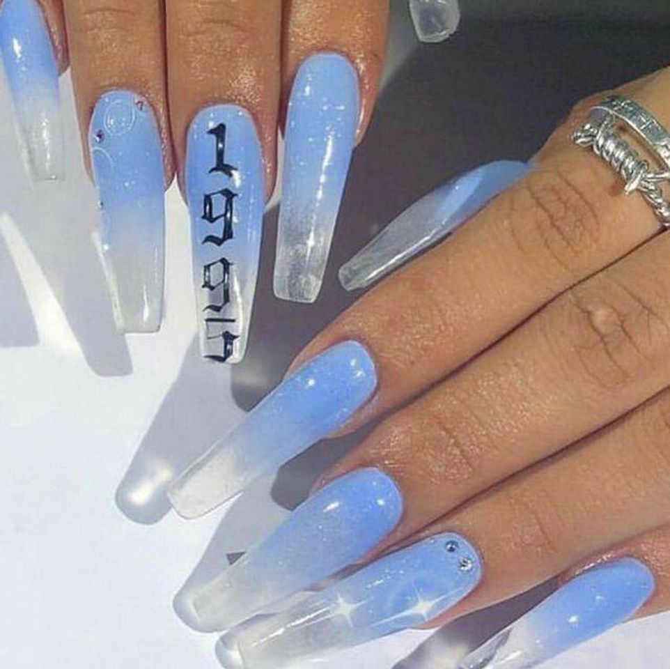 Fashion Blue Ombre Nails