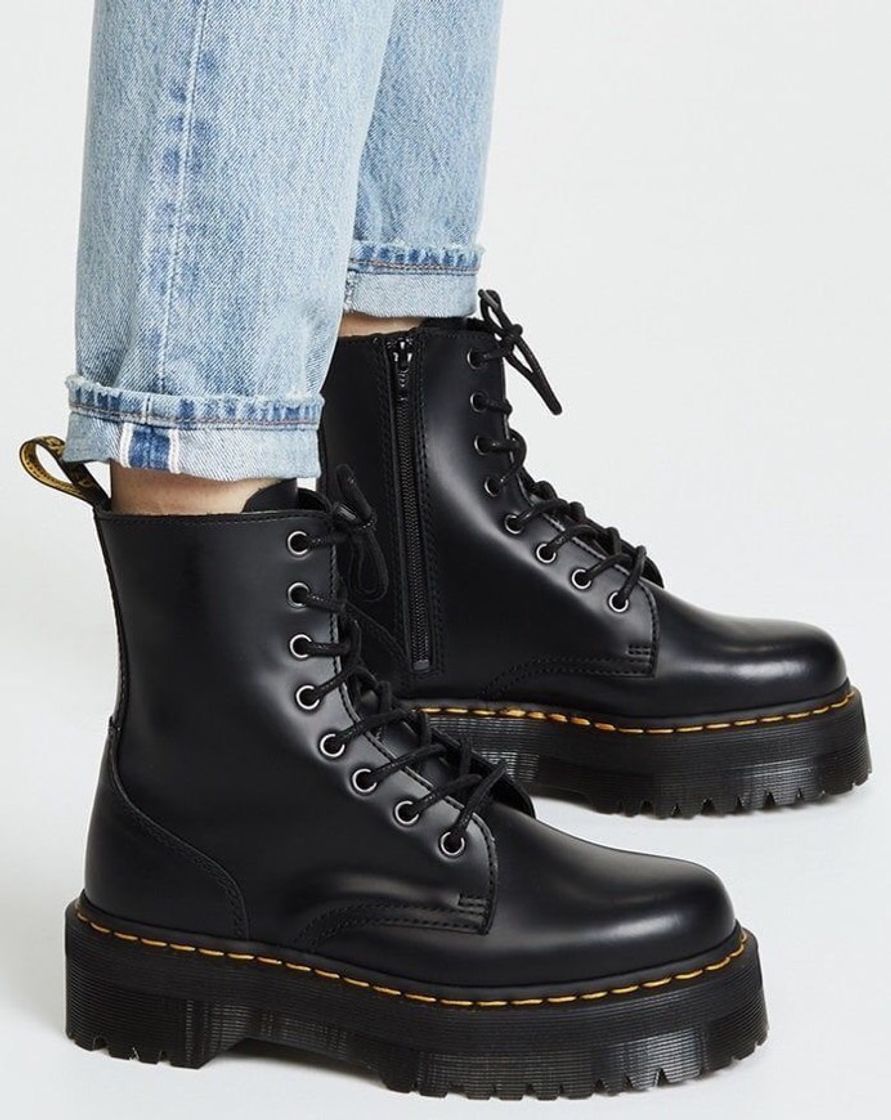 Social Coturno Dr. Martens 