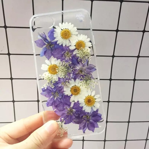 Funda para iPhone con flores secas 