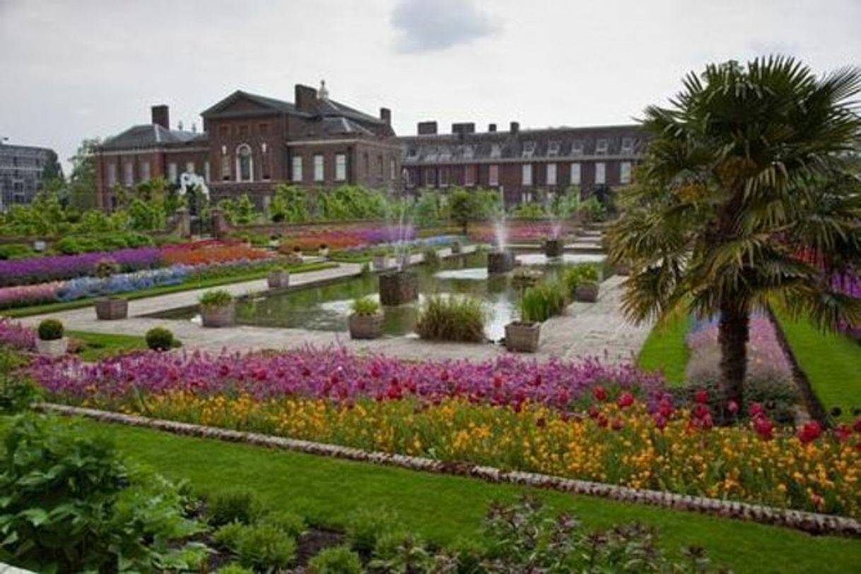 Place Kensington Gardens