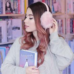 Clau Reads Books - YouTube