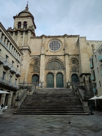 Place Ourense Cathedral