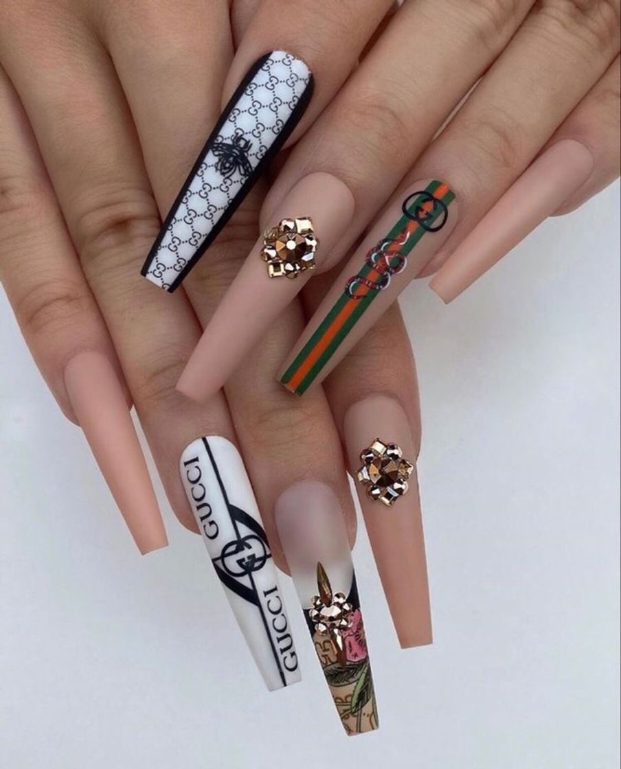 Moda Uñas Gucci