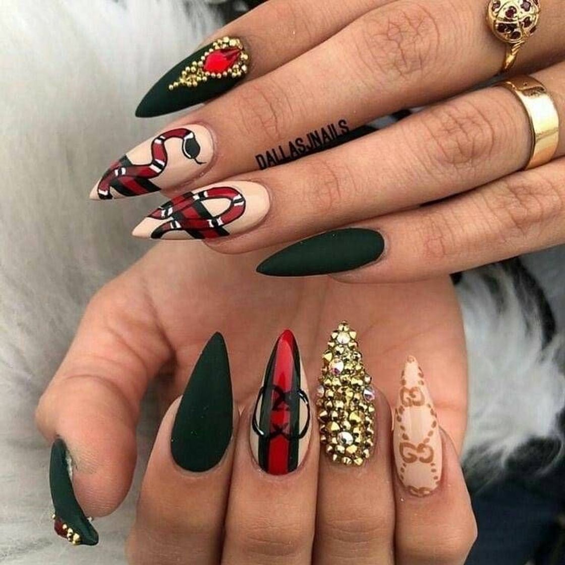 Moda Uñas Gucci