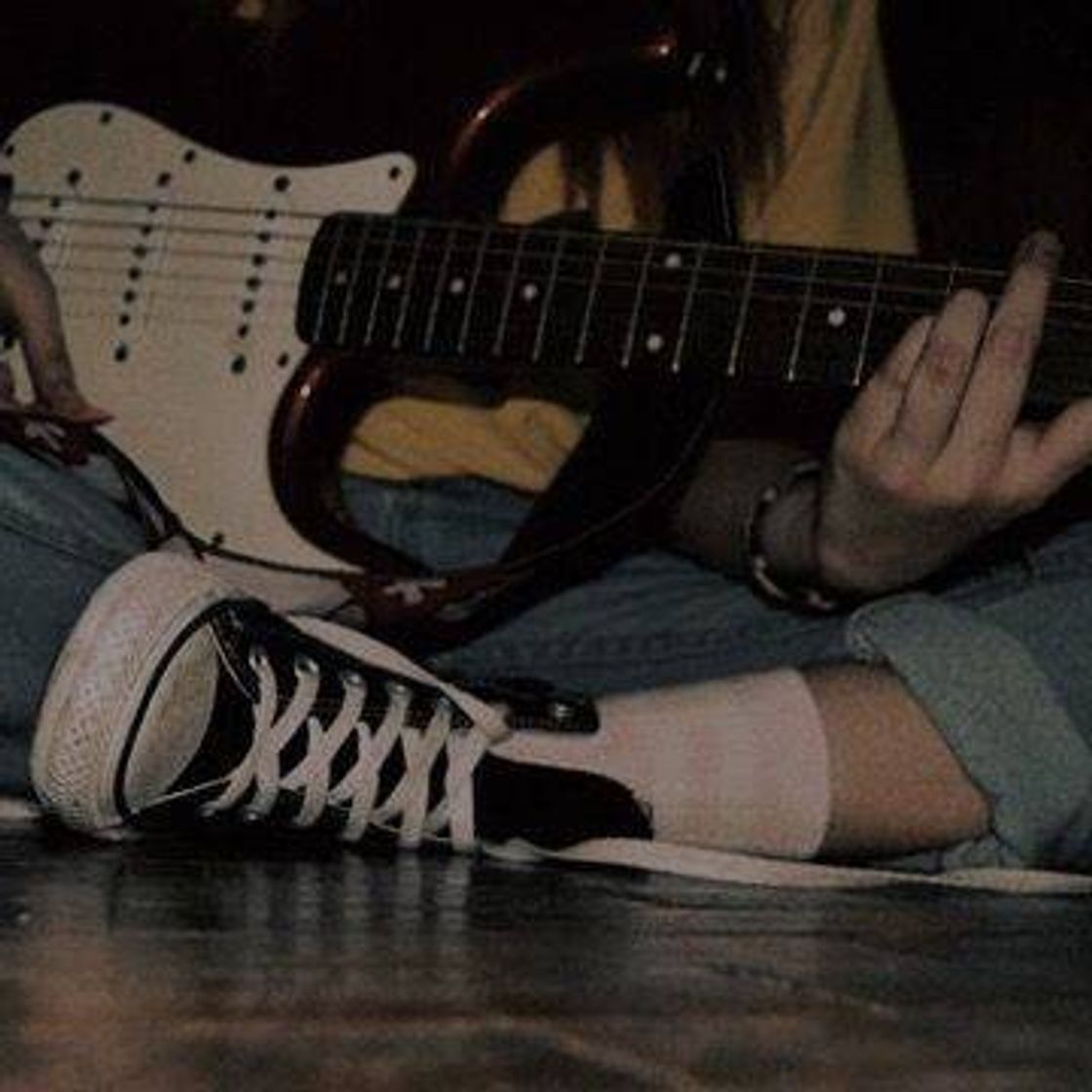 Canción 𝕚𝕟𝕕𝕚𝕖 𝕣𝕠𝕔𝕜 𝕡𝕝𝕒𝕪𝕝𝕚𝕤𝕥