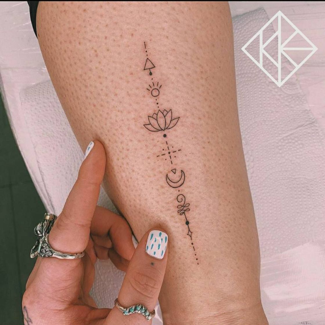 Fashion Tatuagens simples,porém maravilhosas!