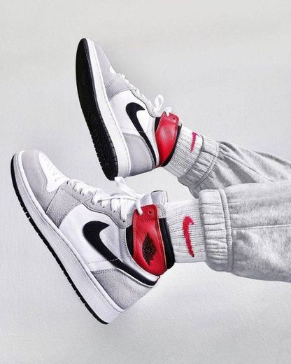 NIKE AIR JORDAN 1 • SMOKE GREY RED