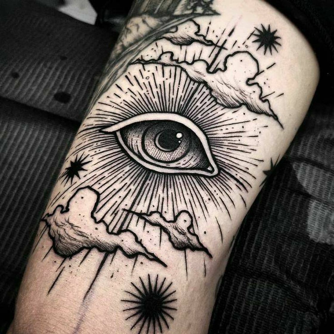 Social Tatto Blackwork 