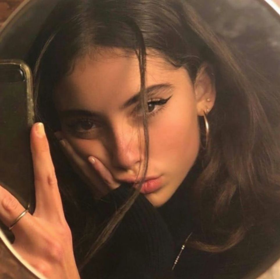 Social girl | pfp |