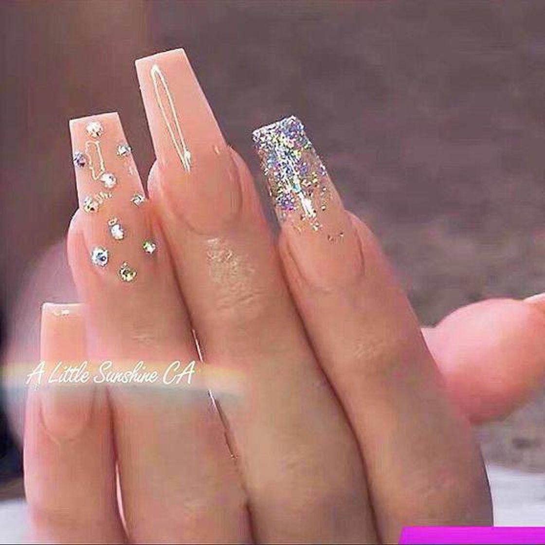 Moda Nail