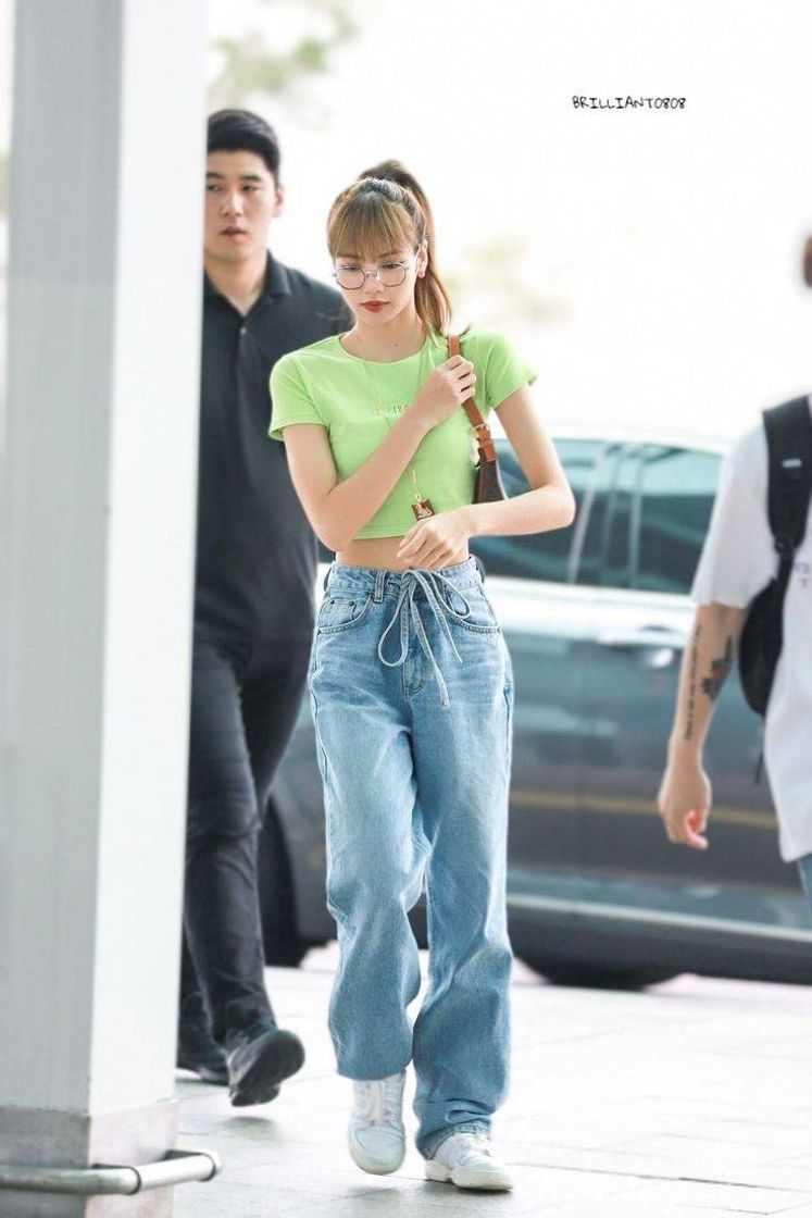 Fashion Lisa outfit airport