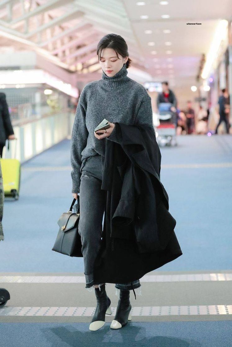 Fashion Jeongyeon outfit airport