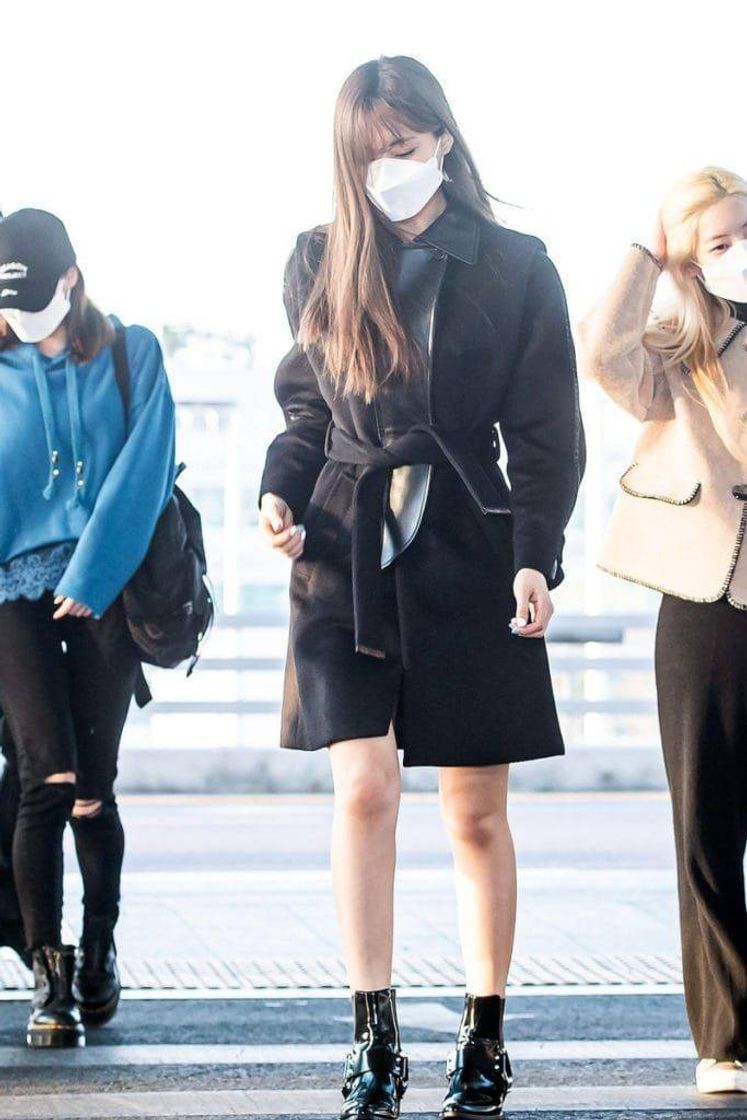 Fashion Tzuyu outfit airport