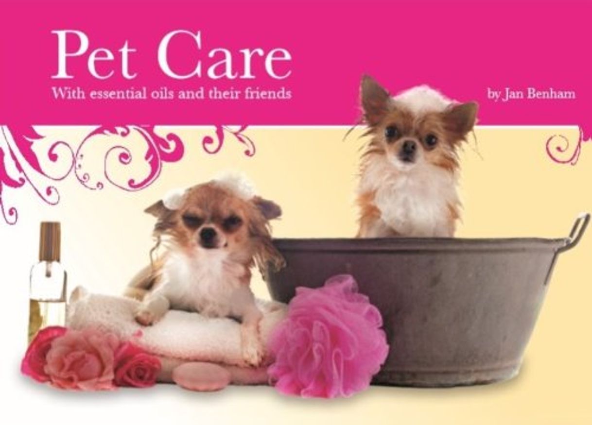 Producto Pet Care with essential oils and their friends