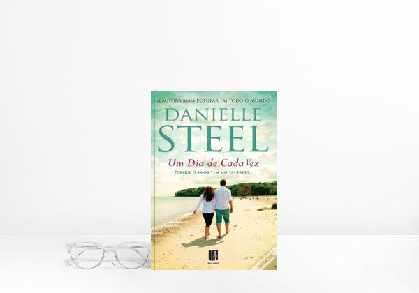 Book Um Dia de cada Vez, Danielle Steel 