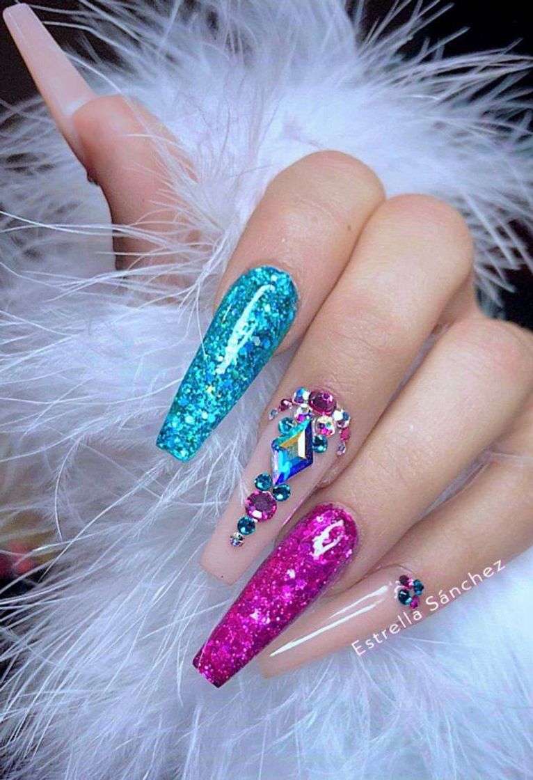 Fashion Diferente designer de unhas