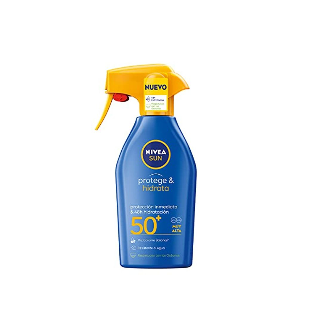Social NIVEA SUN Protege & Hidrata Spray Solar FP50+