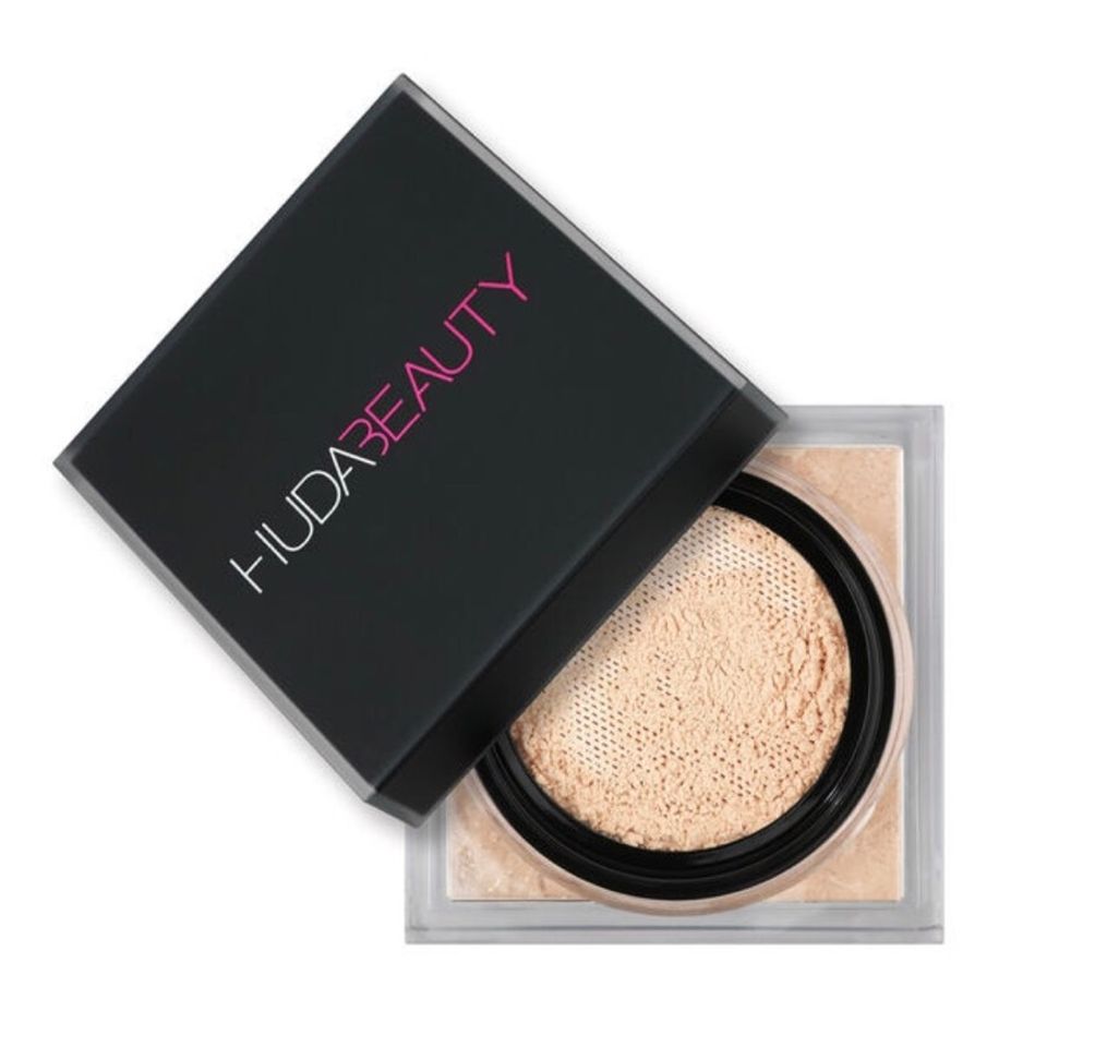 Social HUDA BEAUTY Easy Bake Loose Powder