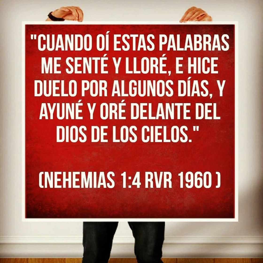 Social Nehemías 4:1