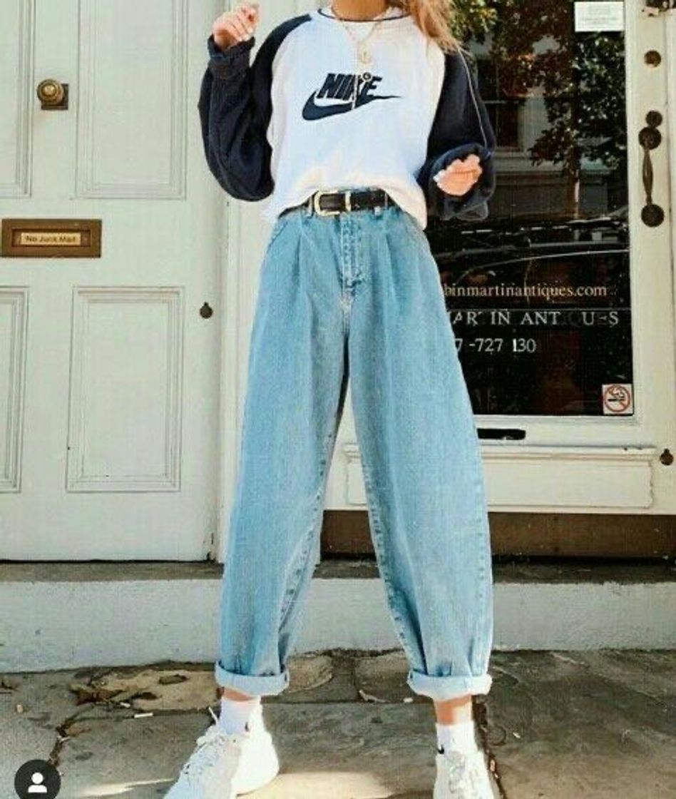 Moda Roupa vintage com blusa da nike