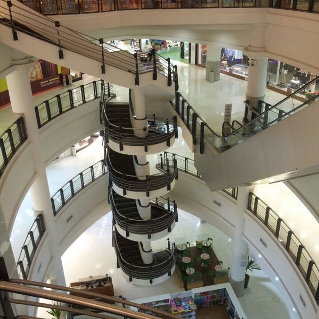 Lugar Shopping West Plaza